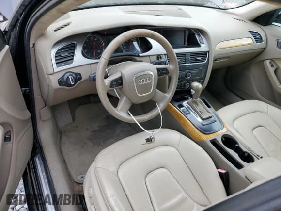✅ 2009 Audi A4 Premium • VIN: WAUVF78K29A182355 • Лот: 52485535. Опубликован ранее на Copart с пробегом Не указан. Бесплатный доступ к архиву аукционных продаж из США и подробный отчёт об истории автомобиля на DreamBid. Изображение 8.