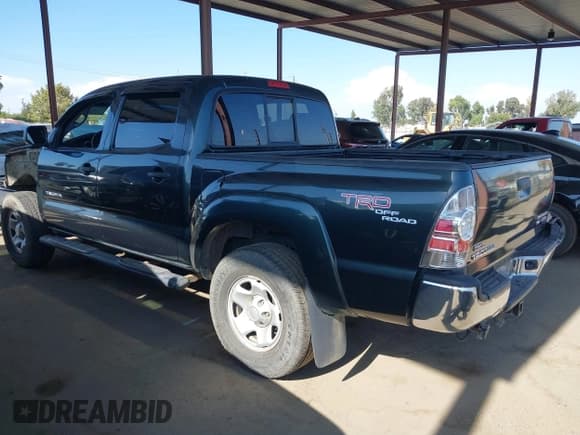 ✅ 2011 Toyota Tacoma PreRunner • VIN: 3TMJU4GN2BM119542 • Лот: 42979661. Опубликован ранее на IAAI с пробегом 194 041 миль. Бесплатный доступ к архиву аукционных продаж из США и подробный отчёт об истории автомобиля на DreamBid. Изображение 3.