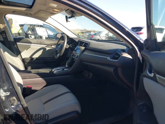 ✅ 2019 Honda Civic EX • VIN: 19XFC1F34KE204349 • Lot: 43780668. Listed on IAAI with 70,089 mi. Free auction sales archive from the USA and detailed vehicle history report at DreamBid. Image 5.