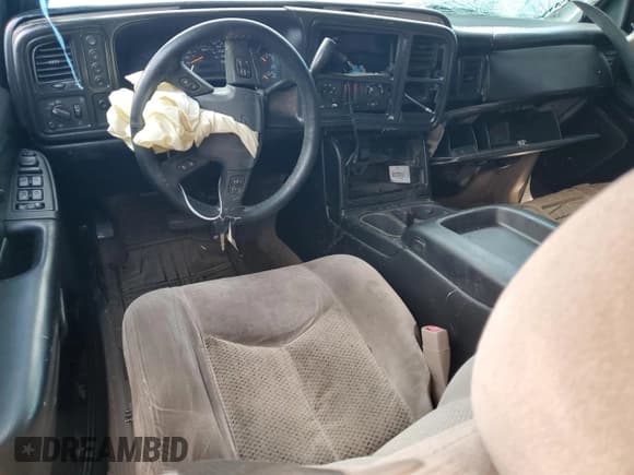 ✅ 2004 Chevrolet Silverado 2500HD LT • VIN: 1GCHC23UX4F248554 • Lot: 78928224. Listed on Copart with Not provided. Free auction sales archive from the USA and detailed vehicle history report at DreamBid. Image 8.