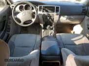 ✅ 2005 Toyota 4Runner SR5 • VIN: JTEBU14R450073774 • Lot: 52688634. Wystawiony na Copart z przebiegiem 272 343 mil. Bezpłatny archiwum sprzedaży aukcyjnych z USA i szczegółowy raport historii pojazdu na DreamBid. Zdjęcie 8.