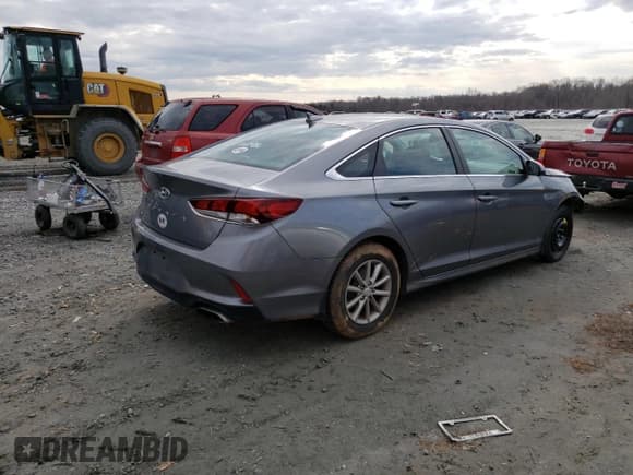 ✅ 2018 Hyundai Sonata SE • VIN: 5NPE24AF0JH718856 • Lot: 40464883. Listed on Copart with 73,600 mi. Free auction sales archive from the USA and detailed vehicle history report at DreamBid. Image 3.
