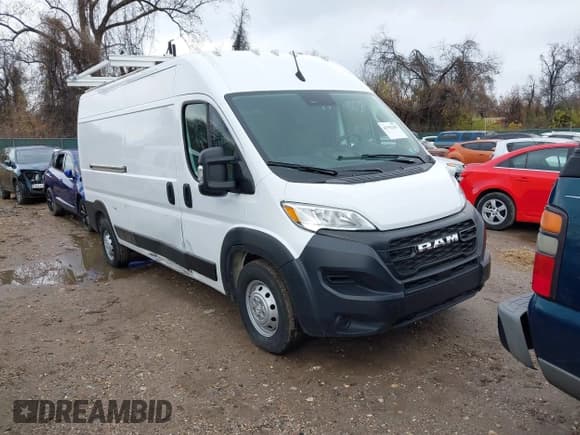 ✅ 2023 Ram ProMaster Cargo • VIN: 3C6LRVDG0PE546202 • Lot: 43792167. Wystawiony na IAAI z przebiegiem 27 298 mil. Bezpłatny archiwum sprzedaży aukcyjnych z USA i szczegółowy raport historii pojazdu na DreamBid. Zdjęcie 1.