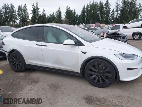 ✅ 2022 Tesla Model X Plaid • VIN: 7SAXCBE62NF336596 • Lot: 43775408. Wystawiony na IAAI z przebiegiem 24 163 mil. Bezpłatny archiwum sprzedaży aukcyjnych z USA i szczegółowy raport historii pojazdu na DreamBid. Zdjęcie 14.