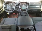 ✅ 2023 Ram 2500 Big Horn • VIN: 3C6UR5DL3PG502605 • Lot: 60808065. Wystawiony na Copart z przebiegiem 60 368 mil. Bezpłatny archiwum sprzedaży aukcyjnych z USA i szczegółowy raport historii pojazdu na DreamBid. Zdjęcie 8.