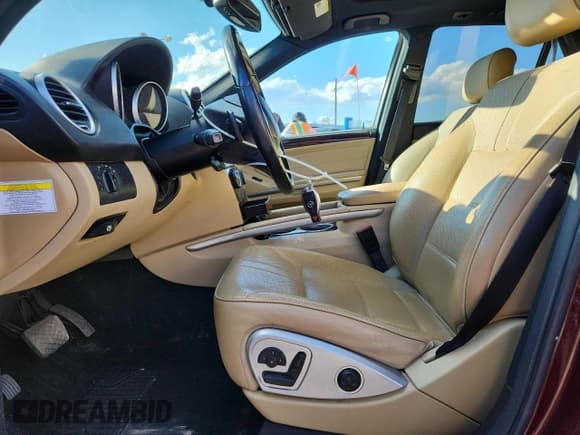 ✅ 2010 Mercedes-Benz M 350 • VIN: 4JGBB2FB5AA600625 • Lot: 86300585. Listed on Copart with 203,491 mi. Free auction sales archive from the USA and detailed vehicle history report at DreamBid. Image 7.