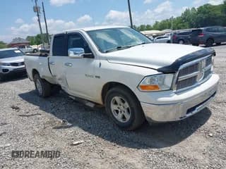 ✅ 2009 Dodge 1500 SLT • VIN: 1D3HB18T39S782157 • Lot: 42445857. Wystawiony na IAAI z przebiegiem 87 912 mil. Bezpłatny archiwum sprzedaży aukcyjnych z USA i szczegółowy raport historii pojazdu na DreamBid. Zdjęcie 1.