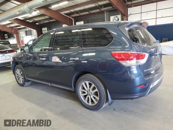 ✅ 2015 Nissan Pathfinder Platinum • VIN: 5N1AR2MM3FC633002 • Lot: 89856105. Listed on Copart with 131,436 mi. Free auction sales archive from the USA and detailed vehicle history report at DreamBid. Image 2.