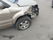 ✅ 2005 Honda Pilot EX-L • VIN: 5FNYF18535B053825 • Lot: 42482002. Listed on IAAI with 230,606 mi. Free auction sales archive from the USA and detailed vehicle history report at DreamBid. Image 6.