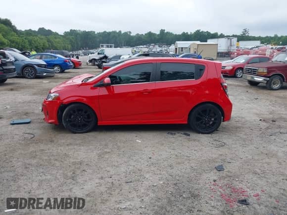 2020 Chevrolet Sonic Premier с VIN 1G1JF6SB5L4110309, выставлен на аукционе IAAI как лот 42639348 с пробегом 27 896 миль миль и . История ставок и продаж доступна на DreamBid. Изображение 14.