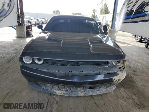✅ 2018 Dodge Challenger SXT • VIN: 2C3CDZAG8JH286831 • Lot: 82729275. Listed on Copart with 70,061 mi. Free auction sales archive from the USA and detailed vehicle history report at DreamBid. Image 5.