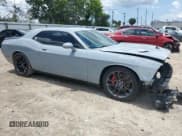 ✅ 2022 Dodge Challenger R/T Scat Pack • VIN: 2C3CDZFJ6NH125016 • Lot: 59230014. Wystawiony na Copart z przebiegiem 32 098 mil. Bezpłatny archiwum sprzedaży aukcyjnych z USA i szczegółowy raport historii pojazdu na DreamBid. Zdjęcie 4.