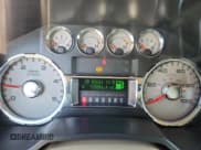 ✅ 2008 Ford F-450 XL • VIN: 1FTXW43R38ED76995 • Lot: 84958645. Wystawiony na Copart z przebiegiem 135 848 mil. Bezpłatny archiwum sprzedaży aukcyjnych z USA i szczegółowy raport historii pojazdu na DreamBid. Zdjęcie 9.