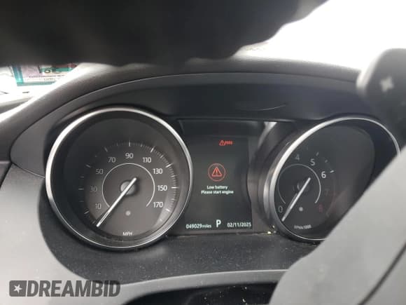 ✅ 2018 Jaguar E-Pace R-Dynamic S • VIN: SADFT2GX5J1Z32484 • Lot: 44236615. Wystawiony na Copart z przebiegiem 49 029 mil. Bezpłatny archiwum sprzedaży aukcyjnych z USA i szczegółowy raport historii pojazdu na DreamBid. Zdjęcie 9.