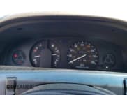 ✅ 1990 Geo Prizm • VIN: 1Y1SK5164LZ075024 • Lot: 70294584. Listed on Copart with 197,610 mi. Free auction sales archive from the USA and detailed vehicle history report at DreamBid. Image 9.