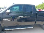 ✅ 2011 GMC Sierra 1500 SLE • VIN: 1GTR1VE03BZ381366 • Lot: 42025871. Wystawiony na IAAI z przebiegiem 91 606 mil. Bezpłatny archiwum sprzedaży aukcyjnych z USA i szczegółowy raport historii pojazdu na DreamBid. Zdjęcie 14.