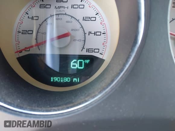 ✅ 2012 Dodge Challenger R/T Plus • VIN: 2C3CDYBT0CH118626 • Lot: 41379842. Wystawiony na IAAI z przebiegiem 190 180 mil. Bezpłatny archiwum sprzedaży aukcyjnych z USA i szczegółowy raport historii pojazdu na DreamBid. Zdjęcie 7.