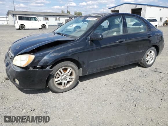 ✅ 2004 Kia Spectra LX • VIN: KNAFE121345009532 • Lot: 68564334. Wystawiony na Copart z przebiegiem 159 066 mil. Bezpłatny archiwum sprzedaży aukcyjnych z USA i szczegółowy raport historii pojazdu na DreamBid. Zdjęcie 1.