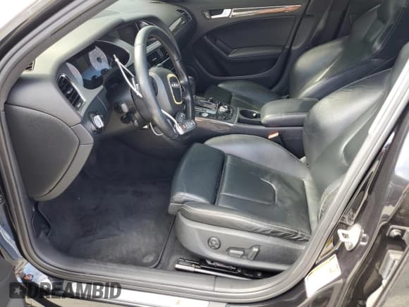 ✅ 2012 Audi S4 Premium Plus • VIN: WAUBGAFL1CA105668 • Lot: 65464805. Wystawiony na Copart z przebiegiem 123 781 mil. Bezpłatny archiwum sprzedaży aukcyjnych z USA i szczegółowy raport historii pojazdu na DreamBid. Zdjęcie 7.