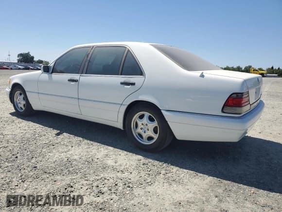 ✅ 1997 Mercedes-Benz S 320/430/500 • VIN: WDBGA33G2VA340711 • Лот: 52647695. Опубликован ранее на Copart с пробегом 90 224 миль. Бесплатный доступ к архиву аукционных продаж из США и подробный отчёт об истории автомобиля на DreamBid. Изображение 2.