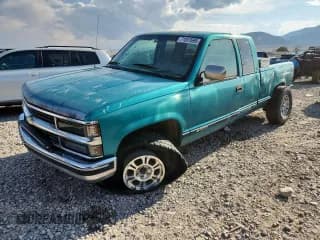 ✅ 1994 Chevrolet Silverado 1500 • VIN: 2GCEK19K7R1299403 • Lot: 71557695. Wystawiony na Copart z przebiegiem 309 854 mil. Bezpłatny archiwum sprzedaży aukcyjnych z USA i szczegółowy raport historii pojazdu na DreamBid. Zdjęcie 1.