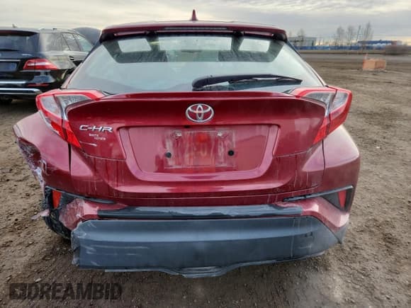 ✅ 2018 Toyota C-HR XLE • VIN: NMTKHMBXXJR064773 • Lot: 93269695. Listed on Copart with 87,454 mi. Free auction sales archive from the USA and detailed vehicle history report at DreamBid. Image 6.