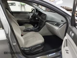 ✅ 2015 Hyundai Sonata SE • VIN: 5NPE24AFXFH211566 • Лот: 43193389. Опубликован ранее на IAAI с пробегом 113 185 миль. Бесплатный доступ к архиву аукционных продаж из США и подробный отчёт об истории автомобиля на DreamBid. Изображение 5.