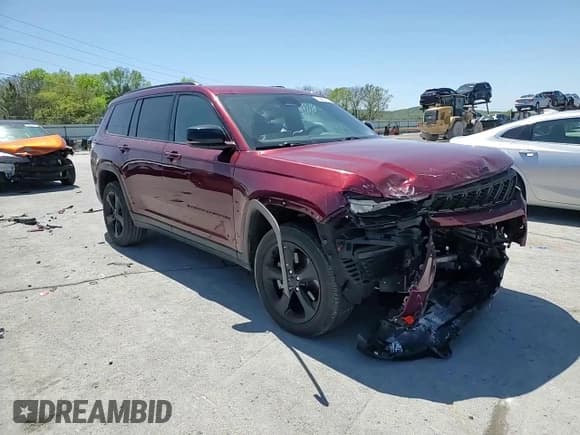 ✅ 2023 Jeep Grand Cherokee Altitude • VIN: 1C4RJKAG9P8736068 • Lot: 53423175. Listed on Copart with 25,461 mi. Free auction sales archive from the USA and detailed vehicle history report at DreamBid. Image 12.
