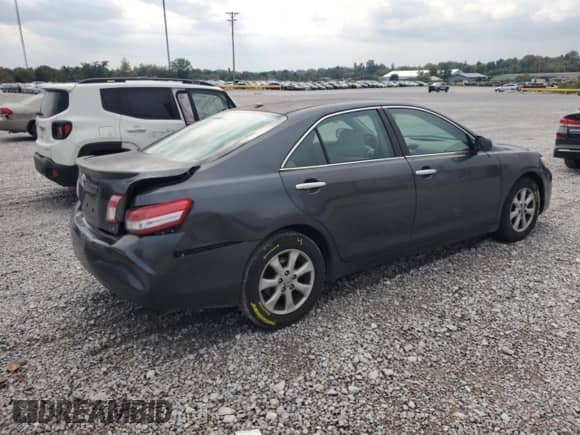 2011 Toyota Camry LE с VIN 4T1BF3EKXBU144052, выставлен на аукционе Copart как лот 82071885 с пробегом 264 862 миль миль и Списание • Salvage title. История ставок и продаж доступна на DreamBid. Изображение 3.