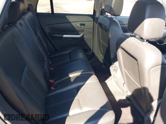 ✅ 2012 Ford Edge SEL • VIN: 2FMDK4JC7CBA85851 • Lot: 43381739. Wystawiony na IAAI z przebiegiem 120 536 mil. Bezpłatny archiwum sprzedaży aukcyjnych z USA i szczegółowy raport historii pojazdu na DreamBid. Zdjęcie 8.