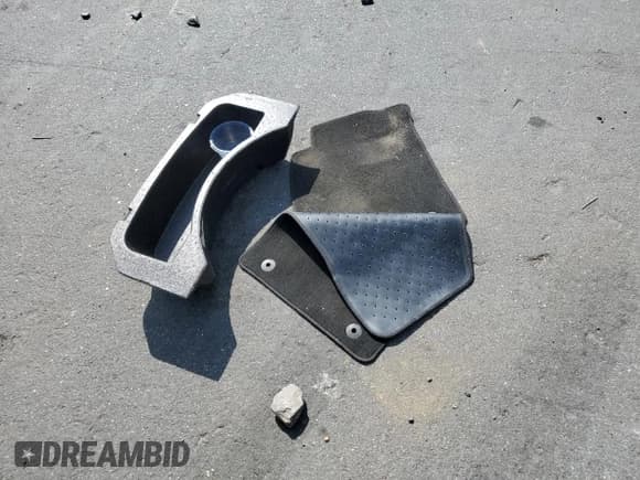 ✅ 2014 Chevrolet Impala LTZ • VIN: 2G1155S37E9176821 • Лот: 68723564. Опубликован ранее на Copart с пробегом 138 120 миль. Бесплатный доступ к архиву аукционных продаж из США и подробный отчёт об истории автомобиля на DreamBid. Изображение 14.