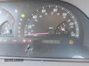 ✅ 2003 Toyota Camry XLE • VIN: 4T1BF30K83U546211 • Lot: 43739289. Wystawiony na IAAI z przebiegiem 247 524 mil. Bezpłatny archiwum sprzedaży aukcyjnych z USA i szczegółowy raport historii pojazdu na DreamBid. Zdjęcie 7.