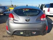 ✅ 2015 Hyundai Veloster RE:FLEX • VIN: KMHTC6AD2FU240091 • Lot: 41425364. Wystawiony na IAAI z przebiegiem 68 444 mil. Bezpłatny archiwum sprzedaży aukcyjnych z USA i szczegółowy raport historii pojazdu na DreamBid. Zdjęcie 16.
