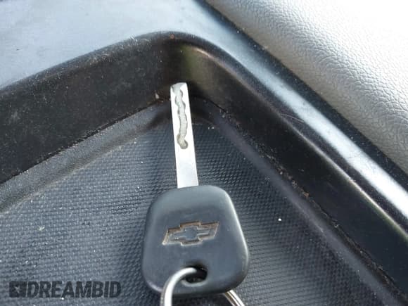 ✅ 2016 Chevrolet Silverado 1500 Custom • VIN: 1GCRCPEC6GZ327793 • Lot: 43216201. Listed on IAAI with 151,107 mi. Free auction sales archive from the USA and detailed vehicle history report at DreamBid. Image 11.