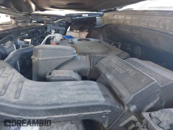 2017 Hyundai Santa Fe 2.4L z VIN 5XYZU3LB6HG422242, wystawiony jako IAAI lot #43122154 z przebiegiem 80 122 mil mil oraz . Historia ofert i sprzedaży dostępna na DreamBid. Obrazek 10.