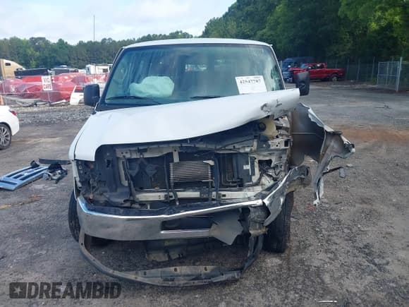 ✅ 2013 Ford Econoline Passenger XL • VIN: 1FBSS3BL8DDA27168 • Лот: 42547787. Опубликован ранее на IAAI с пробегом 212 493 миль. Бесплатный доступ к архиву аукционных продаж из США и подробный отчёт об истории автомобиля на DreamBid. Изображение 13.