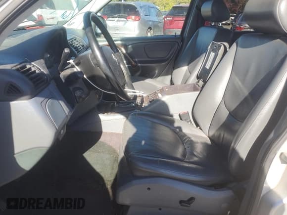 ✅ 1999 Mercedes-Benz M 320/430/500 • VIN: 4JGAB54E4XA090075 • Lot: 84210105. Wystawiony na Copart z przebiegiem 258 837 mil. Bezpłatny archiwum sprzedaży aukcyjnych z USA i szczegółowy raport historii pojazdu na DreamBid. Zdjęcie 7.