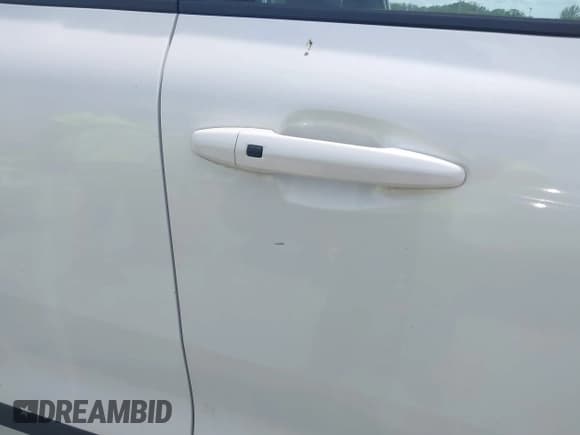 ✅ 2017 Kia Niro Touring • VIN: KNDCE3LC7H5061074 • Lot: 42112662. Listed on IAAI with 159,714 mi. Free auction sales archive from the USA and detailed vehicle history report at DreamBid. Image 6.