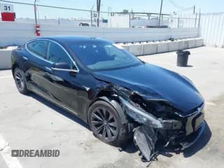 ✅ 2019 Tesla Model S 75D • VIN: 5YJSA1E22KF304098 • Lot: 42293794. Listed on IAAI with 49,545 mi. Free auction sales archive from the USA and detailed vehicle history report at DreamBid. Image 1.