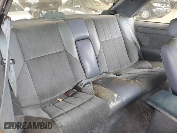 ✅ 1993 Ford Thunderbird • VIN: 1FAPP6246PH177778 • Лот: 58621555. Опубликован ранее на Copart с пробегом 158 675 миль. Бесплатный доступ к архиву аукционных продаж из США и подробный отчёт об истории автомобиля на DreamBid. Изображение 10.