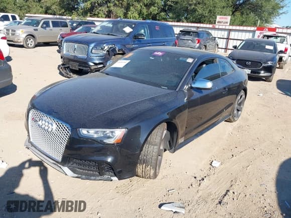 ✅ 2014 Audi RS 5 • VIN: WUAC6AFR0EA901316 • Lot: 43426366. Wystawiony na IAAI z przebiegiem 67 353 mil. Bezpłatny archiwum sprzedaży aukcyjnych z USA i szczegółowy raport historii pojazdu na DreamBid. Zdjęcie 17.