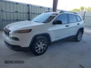 ✅ 2015 Jeep Cherokee Sport • VIN: 1C4PJLAB4FW721022 • Lot: 60163885. Wystawiony na Copart z przebiegiem 162 308 mil. Bezpłatny archiwum sprzedaży aukcyjnych z USA i szczegółowy raport historii pojazdu na DreamBid. Zdjęcie 1.