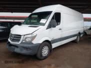✅ 2015 Mercedes-Benz Sprinter Cargo EXT • VIN: WD3PE8DBXFP136415 • Lot: 43326501. Wystawiony na IAAI z przebiegiem 245 622 mil. Bezpłatny archiwum sprzedaży aukcyjnych z USA i szczegółowy raport historii pojazdu na DreamBid. Zdjęcie 2.