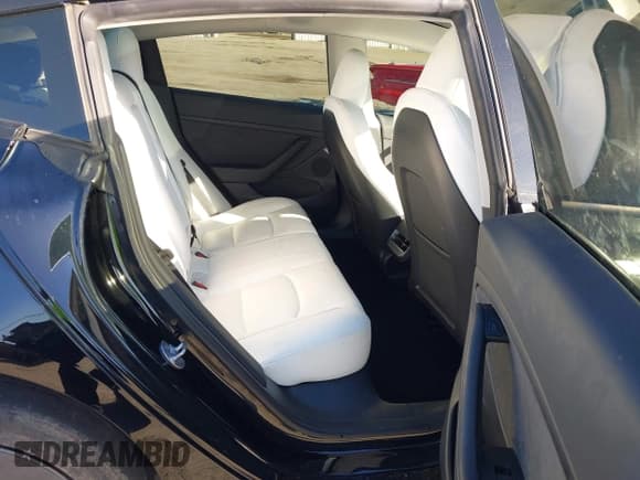 ✅ 2023 Tesla Model 3 • VIN: 5YJ3E1EA8PF514308 • Лот: 43575265. Опубликован ранее на IAAI с пробегом 35 114 миль. Бесплатный доступ к архиву аукционных продаж из США и подробный отчёт об истории автомобиля на DreamBid. Изображение 8.