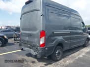 ✅ 2024 Ford Transit Cargo • VIN: 1FTBR1XG9RKA73585 • Lot: 42660235. Wystawiony na IAAI z przebiegiem 18 131 mil. Bezpłatny archiwum sprzedaży aukcyjnych z USA i szczegółowy raport historii pojazdu na DreamBid. Zdjęcie 4.