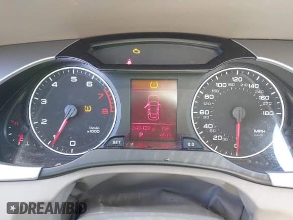 ✅ 2011 Audi A4 Premium Plus • VIN: WAUFFAFL2BA091511 • Lot: 41930126. Listed on IAAI with 248,428 mi. Free auction sales archive from the USA and detailed vehicle history report at DreamBid. Image 7.