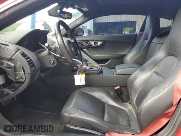 ✅ 2016 Jaguar F-Type S • VIN: SAJWJ6BV7G8K34037 • Lot: 68911535. Wystawiony na Copart z przebiegiem 133 837 mil. Bezpłatny archiwum sprzedaży aukcyjnych z USA i szczegółowy raport historii pojazdu na DreamBid. Zdjęcie 7.