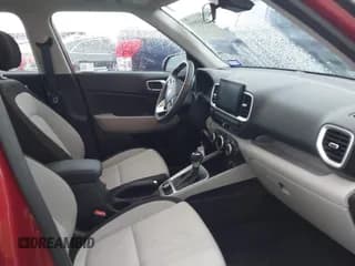 ✅ 2025 Hyundai Venue SEL • VIN: KMHRC8A36SU354117 • Lot: 42459995. Listed on IAAI with 8,278 mi. Free auction sales archive from the USA and detailed vehicle history report at DreamBid. Image 5.