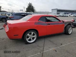 ✅ 2010 Dodge Challenger R/T • VIN: 2B3CJ5DT1AH265214 • Lot: 83183904. Wystawiony na Copart z przebiegiem 122 809 mil. Bezpłatny archiwum sprzedaży aukcyjnych z USA i szczegółowy raport historii pojazdu na DreamBid. Zdjęcie 3.
