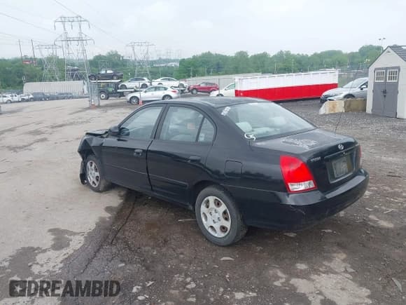 ✅ 2003 Hyundai Elantra GLS • VIN: KMHDN45D63U656489 • Lot: 42267832. Wystawiony na IAAI z przebiegiem 165 175 mil. Bezpłatny archiwum sprzedaży aukcyjnych z USA i szczegółowy raport historii pojazdu na DreamBid. Zdjęcie 3.